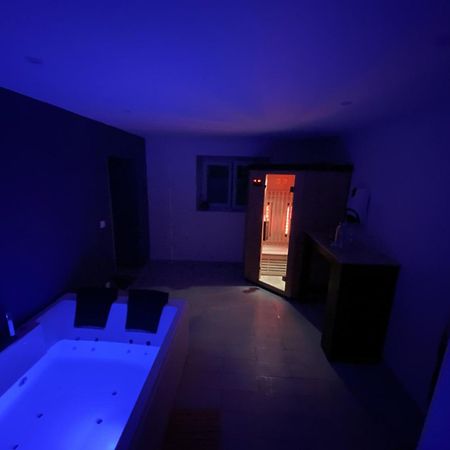 Detente Et Spa Pour Se Ressourcer Bullion ภายนอก รูปภาพ