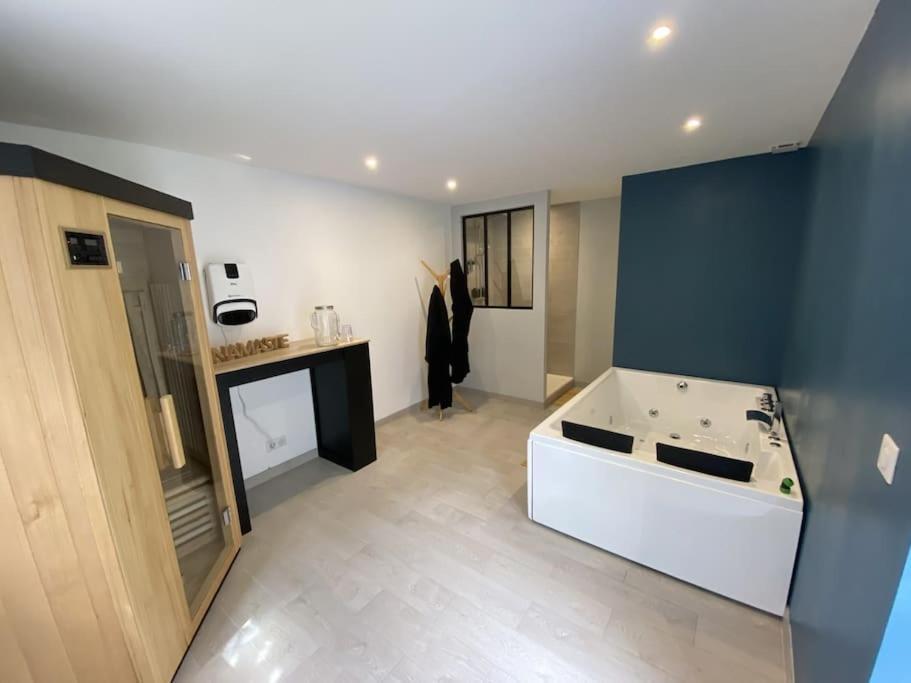 Detente Et Spa Pour Se Ressourcer Bullion ภายนอก รูปภาพ